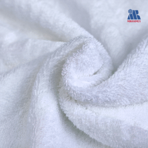 Khăn tắm trắng khách sạn
